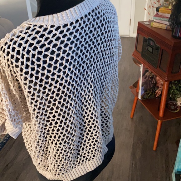 See through Knit Crop. - Picture 3 of 3